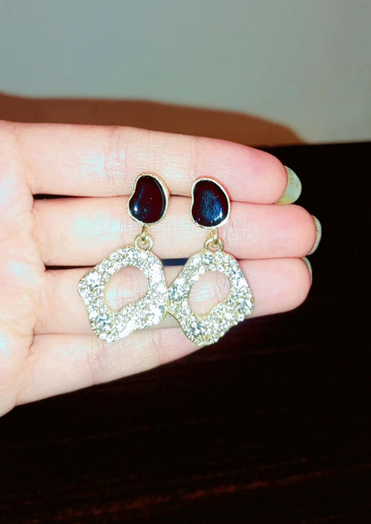 Elegant Black Crystal Drop Earrings