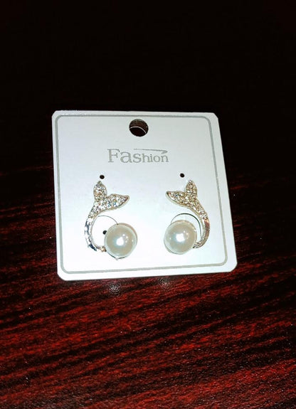 Elegant Mermaid Tail Pearl Stud Earrings
